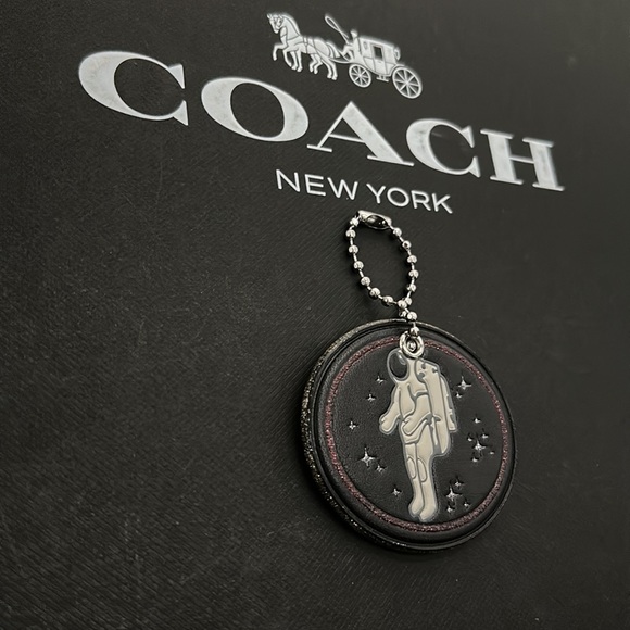 Coach X NASA Space ASTRONAUT Black Multi Leather Bag Charm Rare Star Glitter - Picture 5 of 9
